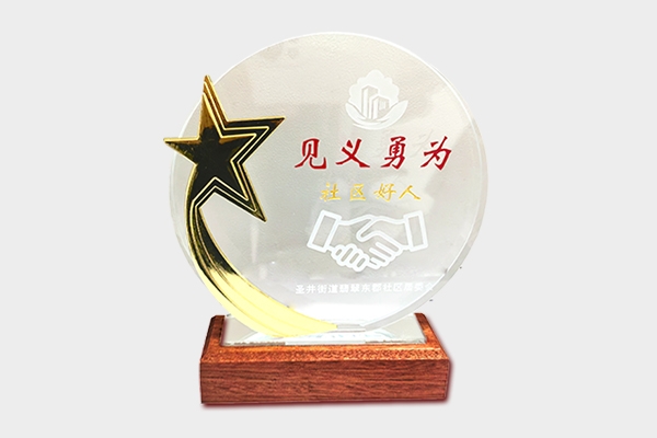點(diǎn)贊丨“逆行”真英雄，救火顯擔(dān)當(dāng)！